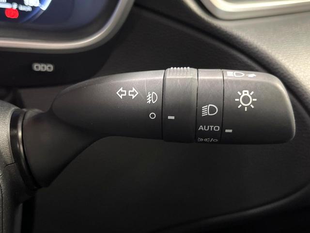カローラクロス ハイブリッド　Ｚ　禁煙　ガラスルーフ　純正１０型ナビ　全周囲カメラ　ブラインドスポットモニター　レーダークルーズ　電動リアゲート　ハーフレザー　シートヒーター　ＬＥＤヘッド　オートハイビーム　純正１８アルミ　ＥＴＣ（38枚目）