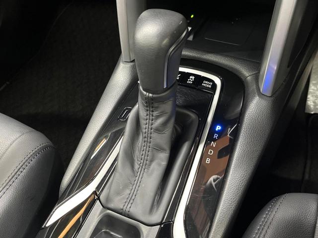 カローラクロス ハイブリッド　Ｚ　禁煙　ガラスルーフ　純正１０型ナビ　全周囲カメラ　ブラインドスポットモニター　レーダークルーズ　電動リアゲート　ハーフレザー　シートヒーター　ＬＥＤヘッド　オートハイビーム　純正１８アルミ　ＥＴＣ（48枚目）
