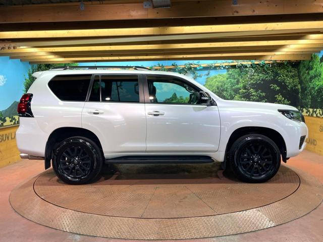 ランドクルーザープラド ＴＸ　Ｌパッケージ　マットブラックエディション　７人乗り　サンルーフ　９型ナビ　全周囲カメラ　衝突軽減装置　レーダークルーズ　禁煙車　黒革シート　シートエアコン　パワーシート　ドラレコ　コーナーセンサー　ドラレコ　車線逸脱警報（61枚目）