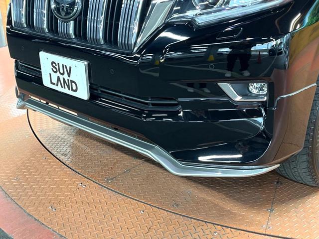 ランドクルーザープラド ＴＸ　Ｌパッケージ　禁煙　純正エアロ　純正９型ナビ　バックカメラ　セーフティセンス　レーダークルーズ　ベージュ革　パワーシート　シートベンチレーション　デジタルミラー　ＬＥＤヘッド　オートハイビーム　純１７アルミ　ＥＴＣ（3枚目）