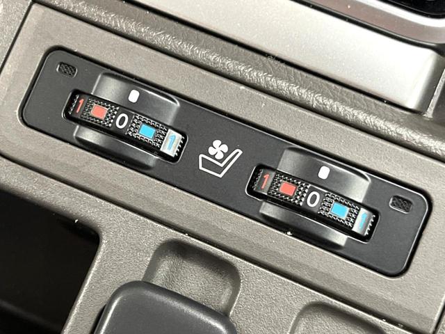 ランドクルーザープラド ＴＸ　Ｌパッケージ　禁煙　純正エアロ　純正９型ナビ　バックカメラ　セーフティセンス　レーダークルーズ　ベージュ革　パワーシート　シートベンチレーション　デジタルミラー　ＬＥＤヘッド　オートハイビーム　純１７アルミ　ＥＴＣ（7枚目）