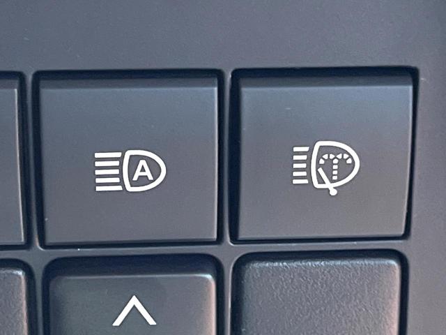 ランドクルーザープラド ＴＸ　Ｌパッケージ　禁煙　純正エアロ　純正９型ナビ　バックカメラ　セーフティセンス　レーダークルーズ　ベージュ革　パワーシート　シートベンチレーション　デジタルミラー　ＬＥＤヘッド　オートハイビーム　純１７アルミ　ＥＴＣ（8枚目）