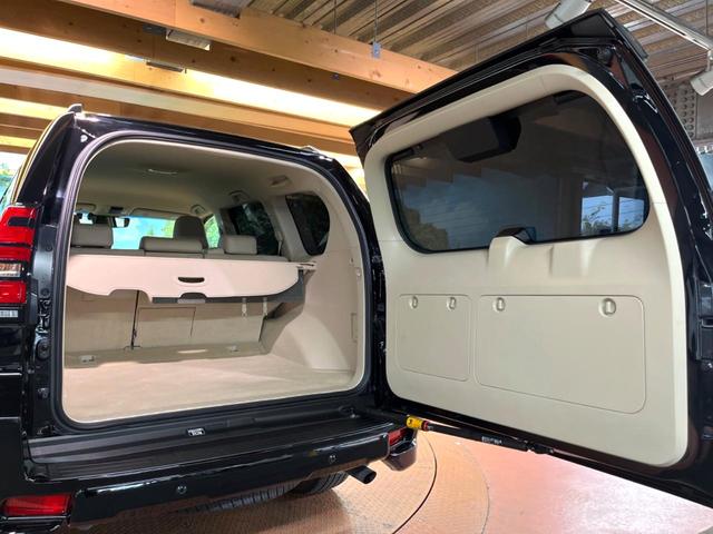 ランドクルーザープラド ＴＸ　Ｌパッケージ　禁煙　純正エアロ　純正９型ナビ　バックカメラ　セーフティセンス　レーダークルーズ　ベージュ革　パワーシート　シートベンチレーション　デジタルミラー　ＬＥＤヘッド　オートハイビーム　純１７アルミ　ＥＴＣ（64枚目）
