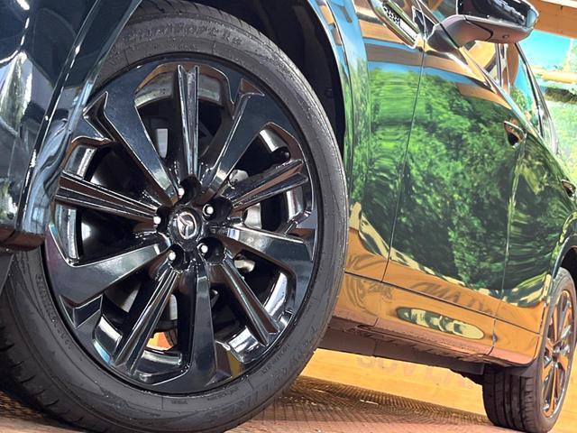 ＣＸ－６０ ＸＤ－ハイブリッド　プレミアムスポーツ　４ＷＤ　禁煙　サンルーフ　ＢＯＳＥサウンド　純正１２型ナビ　全周囲カメラ　ブラインドスポットモニター　レーダークルーズ　シートベンチレーション　ＬＥＤヘッド　オートハイビーム　純正２０アルミ　ＥＴＣ（16枚目）