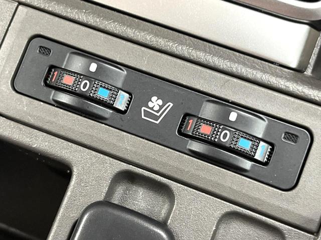 ランドクルーザープラド ＴＸ　Ｌパッケージ　禁煙　７人　モデリスタエアロ　サンルーフ　純正９型ナビ　全周囲カメラ　レーダークルーズ　ブラインドスポットモニター　ＬＥＤヘッド　黒革　シートベンチレーション　純正１９アルミ　ＥＴＣ　ルーフレール（10枚目）