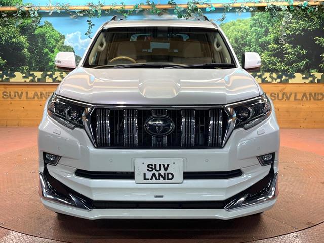 ランドクルーザープラド ＴＸ　Ｌパッケージ　禁煙　７人　モデリスタエアロ　サンルーフ　純正９型ナビ　全周囲カメラ　レーダークルーズ　ブラインドスポットモニター　ＬＥＤヘッド　黒革　シートベンチレーション　純正１９アルミ　ＥＴＣ　ルーフレール（17枚目）