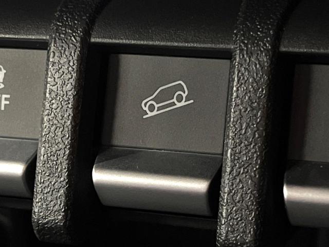 ジムニーノマド ＦＣ　禁煙車　純正８型ナビ　バックカメラ　セーフティサポート　レーダークルーズ　シートヒーター　ＬＥＤヘッド　ダウンヒルアシスト　コーナーセンサー　横滑防止装置　アイドリングストップ　純正１５アルミ　ＥＴＣ（9枚目）