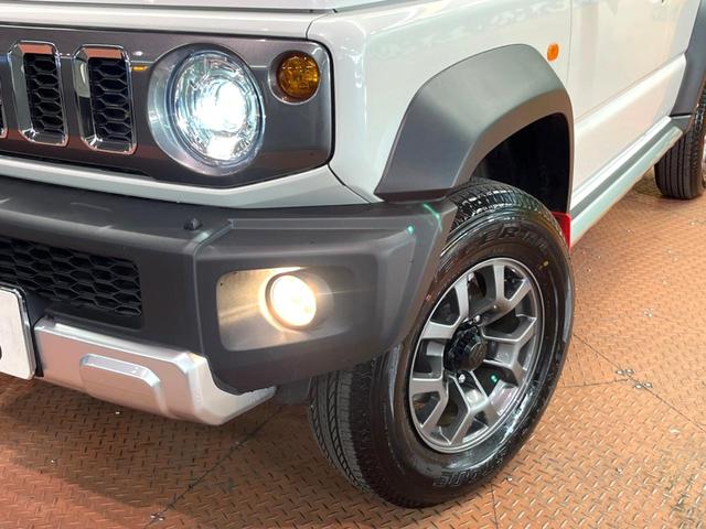 ジムニーノマド ＦＣ　禁煙車　純正８型ナビ　バックカメラ　セーフティサポート　レーダークルーズ　シートヒーター　ＬＥＤヘッド　ダウンヒルアシスト　コーナーセンサー　横滑防止装置　アイドリングストップ　純正１５アルミ　ＥＴＣ（15枚目）