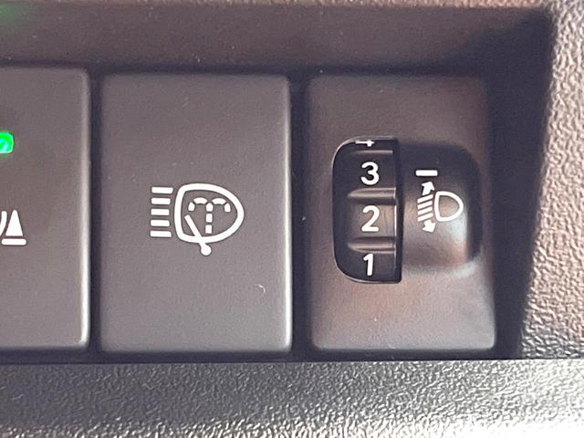 ジムニーノマド ＦＣ　禁煙車　純正８型ナビ　バックカメラ　セーフティサポート　レーダークルーズ　シートヒーター　ＬＥＤヘッド　ダウンヒルアシスト　コーナーセンサー　横滑防止装置　アイドリングストップ　純正１５アルミ　ＥＴＣ（34枚目）