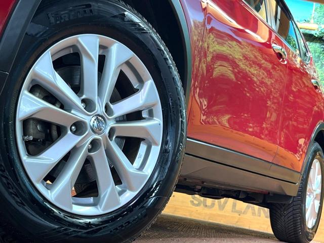 エクストレイル ２０Ｘ　禁煙車　純正ナビ　バックカメラ　フリップダウンモニター　シートヒーター　デュアルエアコン　ＥＴＣ　横滑り防止　アイドリングストップ　ハーフレザーシート　純正１７インチアルミ　ＬＥＤヘッド　ルーフレール（16枚目）
