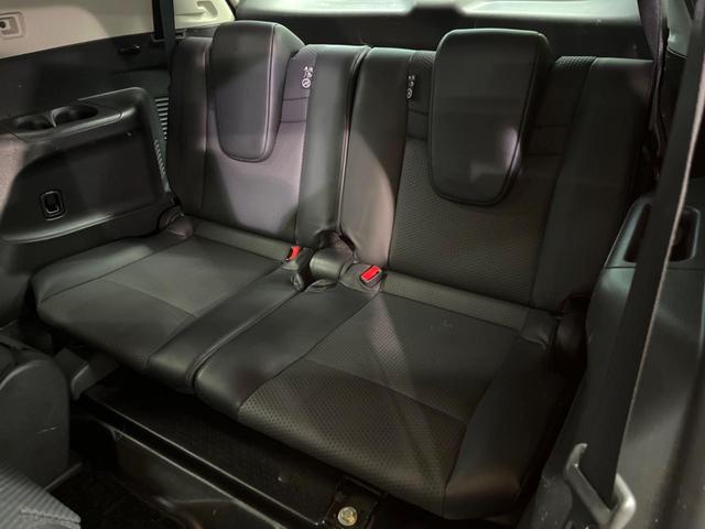 エクストレイル ２０Ｘ　禁煙車　純正ナビ　バックカメラ　フリップダウンモニター　シートヒーター　デュアルエアコン　ＥＴＣ　横滑り防止　アイドリングストップ　ハーフレザーシート　純正１７インチアルミ　ＬＥＤヘッド　ルーフレール（24枚目）