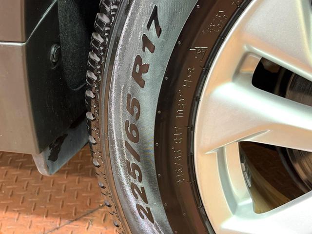 エクストレイル ２０Ｘ　禁煙車　純正ナビ　バックカメラ　フリップダウンモニター　シートヒーター　デュアルエアコン　ＥＴＣ　横滑り防止　アイドリングストップ　ハーフレザーシート　純正１７インチアルミ　ＬＥＤヘッド　ルーフレール（31枚目）