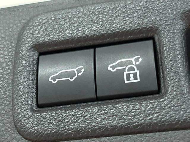 ハリアー Ｚ　レザーパッケージ　禁煙車　ＴＲＤエアロ　ＪＢＬサウンド　１２型ナビフルセグ　全周囲カメラ　レーダークルーズ　ブラインドスポットモニター　オートハイビーム　電動リアゲート　シートベンチレーション　デジタルミラー　ＥＴＣ（9枚目）