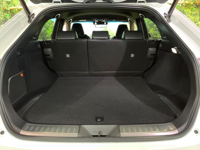 ハリアー Ｚ　レザーパッケージ　禁煙車　ＴＲＤエアロ　ＪＢＬサウンド　１２型ナビフルセグ　全周囲カメラ　レーダークルーズ　ブラインドスポットモニター　オートハイビーム　電動リアゲート　シートベンチレーション　デジタルミラー　ＥＴＣ（13枚目）