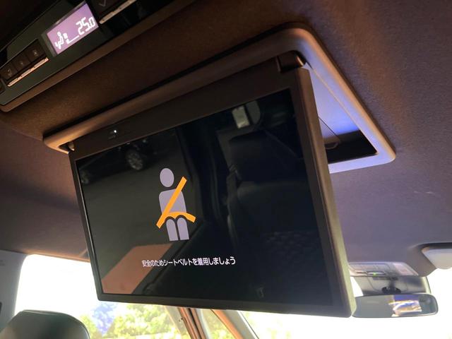 ヴォクシー ハイブリッドＳ－Ｚ　禁煙車　快適利便パック　モデリスタグリル　フリップダウン　純正１０型ナビ　全周囲カメラ　レーダークルーズ　両側電動ドア　電動リアゲート　ＬＥＤヘッド　オートハイビーム　ハーフレザーシート　ＥＴＣ（3枚目）