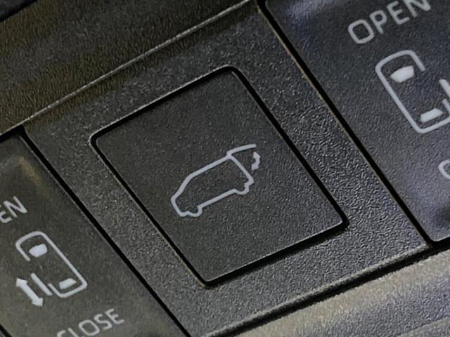 ヴォクシー ハイブリッドＳ－Ｚ　禁煙車　快適利便パック　モデリスタグリル　フリップダウン　純正１０型ナビ　全周囲カメラ　レーダークルーズ　両側電動ドア　電動リアゲート　ＬＥＤヘッド　オートハイビーム　ハーフレザーシート　ＥＴＣ（9枚目）