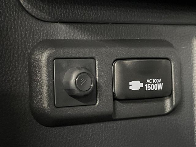 ヴォクシー ハイブリッドＳ－Ｚ　禁煙車　快適利便パック　モデリスタグリル　フリップダウン　純正１０型ナビ　全周囲カメラ　レーダークルーズ　両側電動ドア　電動リアゲート　ＬＥＤヘッド　オートハイビーム　ハーフレザーシート　ＥＴＣ（61枚目）