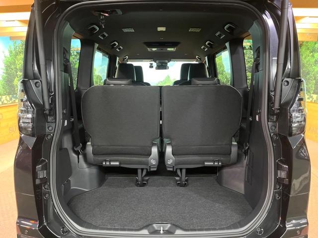 ヴォクシー ハイブリッドＳ－Ｚ　禁煙車　快適利便パック　モデリスタグリル　フリップダウン　純正１０型ナビ　全周囲カメラ　レーダークルーズ　両側電動ドア　電動リアゲート　ＬＥＤヘッド　オートハイビーム　ハーフレザーシート　ＥＴＣ（63枚目）