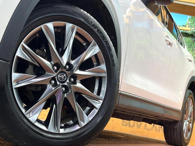 ＣＸ－５ ２５Ｔ　エクスクルーシブモード　禁煙　ＢＯＳＥサウンド　純正８型ナビ　全周囲カメラ　ブラインドスポットモニター　レーダークルーズ　黒革　メモリーシート　シートベンチレーション　電動リアゲート　ＬＥＤヘッド　純正１９アルミ　ＥＴＣ（16枚目）