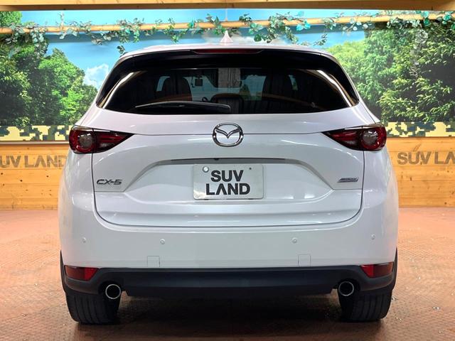 ＣＸ－５ ２５Ｔ　エクスクルーシブモード　禁煙　ＢＯＳＥサウンド　純正８型ナビ　全周囲カメラ　ブラインドスポットモニター　レーダークルーズ　黒革　メモリーシート　シートベンチレーション　電動リアゲート　ＬＥＤヘッド　純正１９アルミ　ＥＴＣ（18枚目）