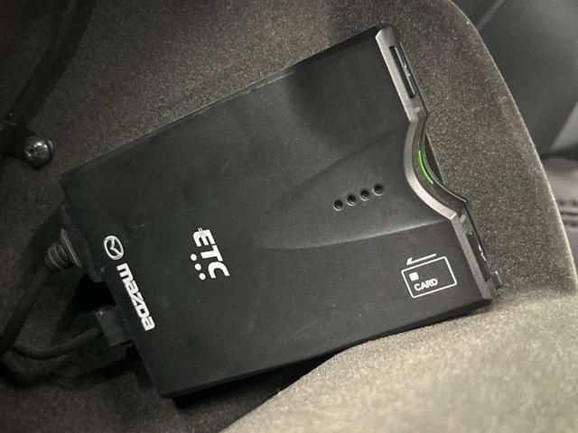 ＣＸ－５ ２５Ｔ　エクスクルーシブモード　禁煙　ＢＯＳＥサウンド　純正８型ナビ　全周囲カメラ　ブラインドスポットモニター　レーダークルーズ　黒革　メモリーシート　シートベンチレーション　電動リアゲート　ＬＥＤヘッド　純正１９アルミ　ＥＴＣ（27枚目）