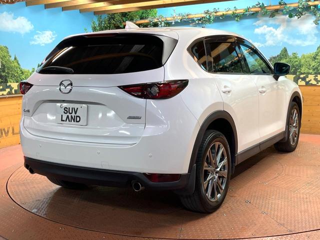 ＣＸ－５ ２５Ｔ　エクスクルーシブモード　禁煙　ＢＯＳＥサウンド　純正８型ナビ　全周囲カメラ　ブラインドスポットモニター　レーダークルーズ　黒革　メモリーシート　シートベンチレーション　電動リアゲート　ＬＥＤヘッド　純正１９アルミ　ＥＴＣ（61枚目）