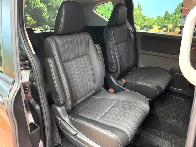 フリード G SDナビ バックカメラ 電動パワースライド ハーフレザー アイドリングストップ 車線逸脱警報 LEDヘッド オートライト ETC オートエアコン 純正15アルミ アイドリングストップ 横滑り防止装置(11枚目)