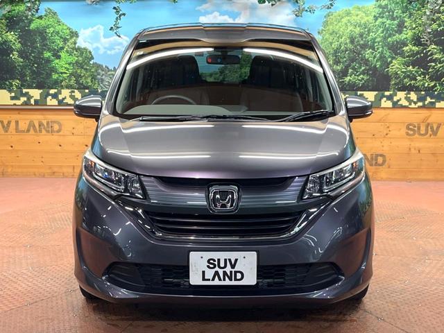 フリード G SDナビ バックカメラ 電動パワースライド ハーフレザー アイドリングストップ 車線逸脱警報 LEDヘッド オートライト ETC オートエアコン 純正15アルミ アイドリングストップ 横滑り防止装置(16枚目)