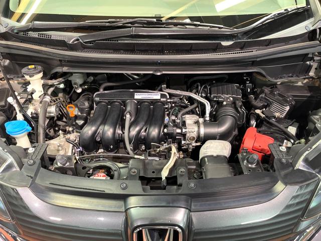 フリード G SDナビ バックカメラ 電動パワースライド ハーフレザー アイドリングストップ 車線逸脱警報 LEDヘッド オートライト ETC オートエアコン 純正15アルミ アイドリングストップ 横滑り防止装置(18枚目)