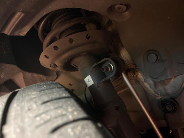 フリード G SDナビ バックカメラ 電動パワースライド ハーフレザー アイドリングストップ 車線逸脱警報 LEDヘッド オートライト ETC オートエアコン 純正15アルミ アイドリングストップ 横滑り防止装置(20枚目)