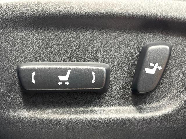 NX NX300h Fスポーツ 4WD 禁煙 パノラマルーフ TRDエアロ 10型ナビ 全周囲カメラ レーダークルーズ ブラインドスポットモニター 電動リアゲート 黒革 シートベンチレーション 三眼LEDヘッド 純19アルミ ETC(28枚目)