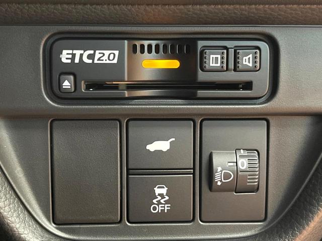 ZR-V X 禁煙 純正9型ナビ 全周囲カメラ ホンダセンシング ブラインドスポットモニター レーダークルーズ 電動リアゲート ハーフレザー LEDヘッド オートライト クリアランスソナー 純正18アルミ ETC(30枚目)