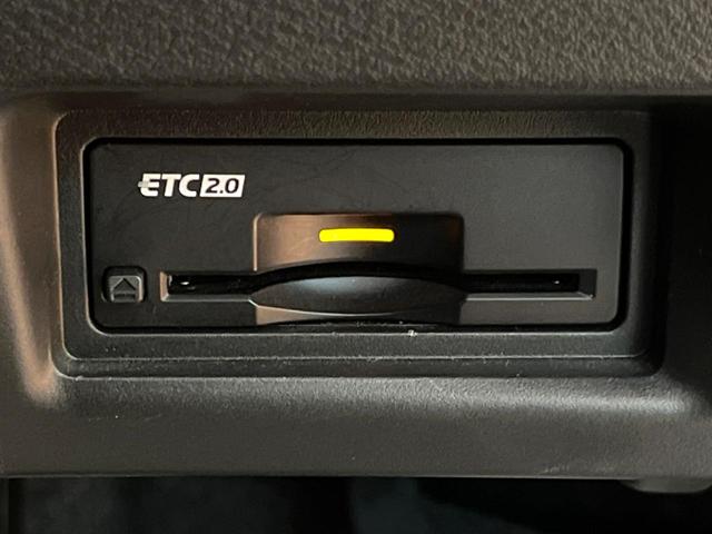 セレナ e-パワー オーテック 禁煙 フリップダウン 純正12型ナビ 全周囲カメラ 後方車輛感知 プロパイロット 両側電動ドア ハーフレザーシート シートヒーター LEDヘッド クリアランスソナー 純正16アルミ ETC(10枚目)