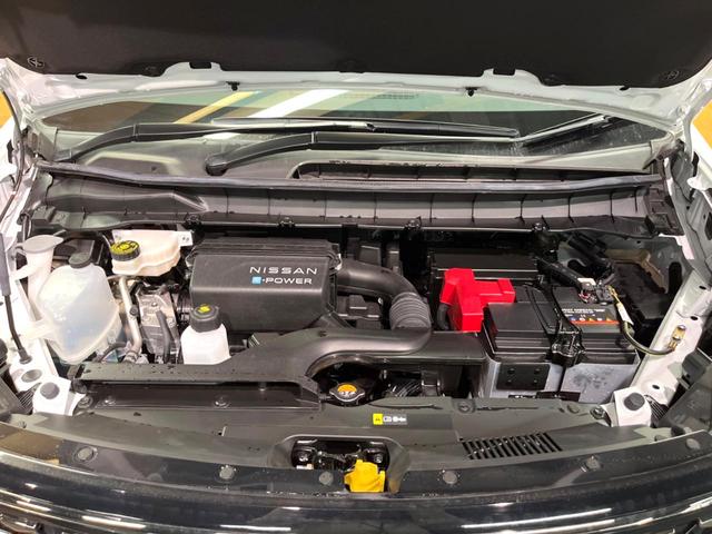 セレナ e-パワー オーテック 禁煙 フリップダウン 純正12型ナビ 全周囲カメラ 後方車輛感知 プロパイロット 両側電動ドア ハーフレザーシート シートヒーター LEDヘッド クリアランスソナー 純正16アルミ ETC(19枚目)