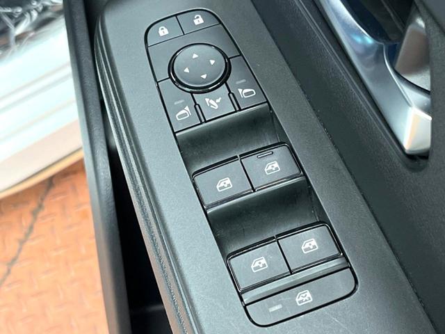 セレナ e-パワー オーテック 禁煙 フリップダウン 純正12型ナビ 全周囲カメラ 後方車輛感知 プロパイロット 両側電動ドア ハーフレザーシート シートヒーター LEDヘッド クリアランスソナー 純正16アルミ ETC(32枚目)