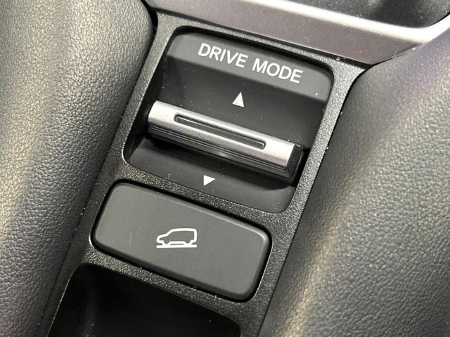 ZR-V e:HEV Z 禁煙 純正9型ナビ 全周囲カメラ ブラインドスポットモニター レーダークルーズ 電動リアゲート 黒革 メモリーシート シートヒーター LEDヘッド クリアランスソナー 純正18アルミ ETC(50枚目)