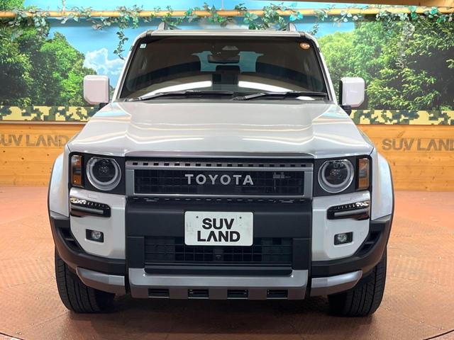 ランドクルーザー250 VX サンルーフ 丸目LEDヘッド 純正12型ナビ 全周囲カメラ ブラインドスポットモニター デジタルミラー レーダークルーズ 電動リアゲート 黒革 シートベンチレーション 純正18アルミ ETC(17枚目)