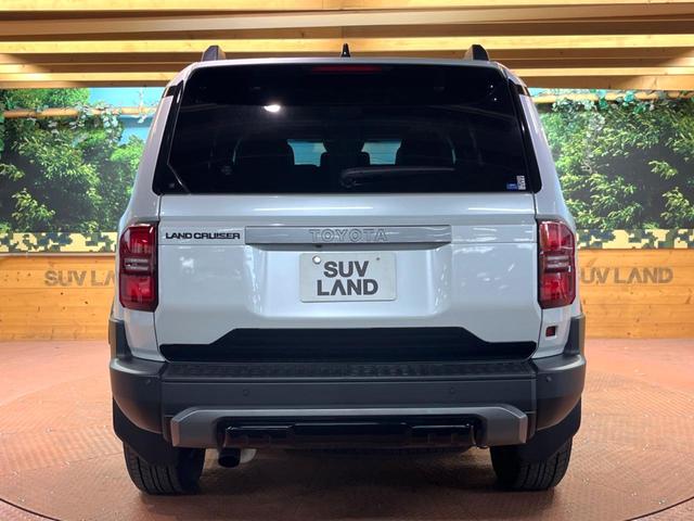 ランドクルーザー250 VX サンルーフ 丸目LEDヘッド 純正12型ナビ 全周囲カメラ ブラインドスポットモニター デジタルミラー レーダークルーズ 電動リアゲート 黒革 シートベンチレーション 純正18アルミ ETC(18枚目)