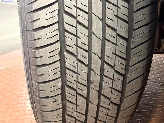 ランドクルーザー250 VX サンルーフ 丸目LEDヘッド 純正12型ナビ 全周囲カメラ ブラインドスポットモニター デジタルミラー レーダークルーズ 電動リアゲート 黒革 シートベンチレーション 純正18アルミ ETC(28枚目)