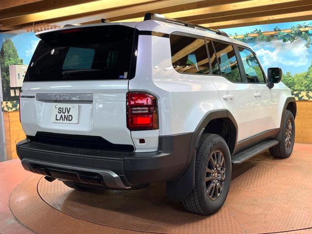 ランドクルーザー250 VX サンルーフ 丸目LEDヘッド 純正12型ナビ 全周囲カメラ ブラインドスポットモニター デジタルミラー レーダークルーズ 電動リアゲート 黒革 シートベンチレーション 純正18アルミ ETC(61枚目)