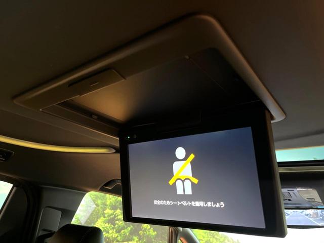 アルファード ２．５Ｓ　タイプゴールドＩＩＩ　禁煙　サンルーフ　フリップダウン　純正９型ディスプレイ　バックカメラ　ブラインドスポットモニター　レーダークルーズ　電動リアゲート　両側電動ドア　三眼ＬＥＤヘッド　純正１８アルミ　ＥＴＣ（4枚目）