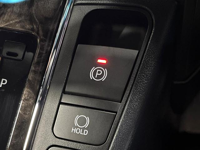 アルファード ２．５Ｓ　タイプゴールドＩＩＩ　禁煙　サンルーフ　フリップダウン　純正９型ディスプレイ　バックカメラ　ブラインドスポットモニター　レーダークルーズ　電動リアゲート　両側電動ドア　三眼ＬＥＤヘッド　純正１８アルミ　ＥＴＣ（50枚目）