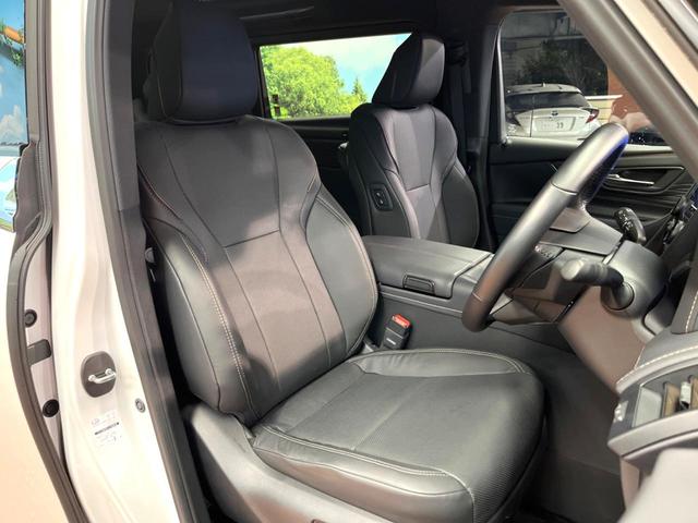 アルファード Z 禁煙 ガラスルーフ ユニバーサルステップ フリップダウン 純正14型ナビ 全周囲カメラ ブラインドスポットモニター デジタルミラー レーダークルーズ 三眼LEDヘッド シートベンチレーション ETC(12枚目)