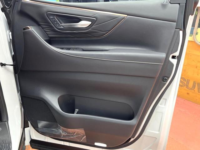 アルファード Z 禁煙 ガラスルーフ ユニバーサルステップ フリップダウン 純正14型ナビ 全周囲カメラ ブラインドスポットモニター デジタルミラー レーダークルーズ 三眼LEDヘッド シートベンチレーション ETC(33枚目)