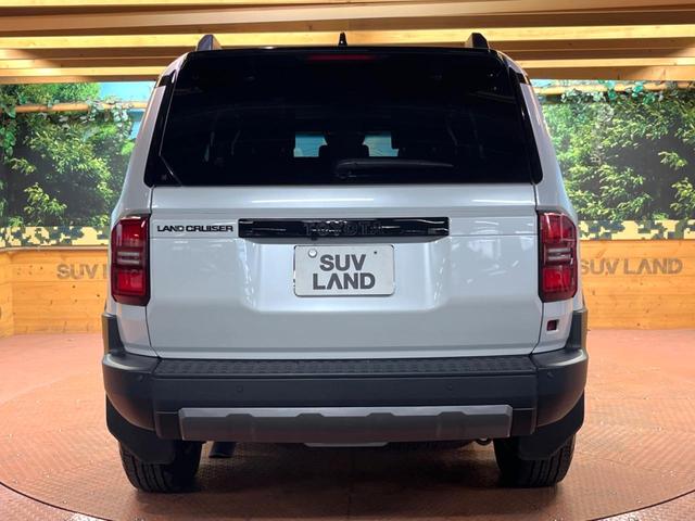 ランドクルーザー250 ZXファーストエディション 禁煙車 サンルーフ 12型ディスプレイオーディオ 全周囲カメラ レーダークルーズ ブラインドスポットモニター デジタルミラー 丸目LEDヘッド&フォグ 茶革 ベンチレーション パワーバックドア ETC(19枚目)