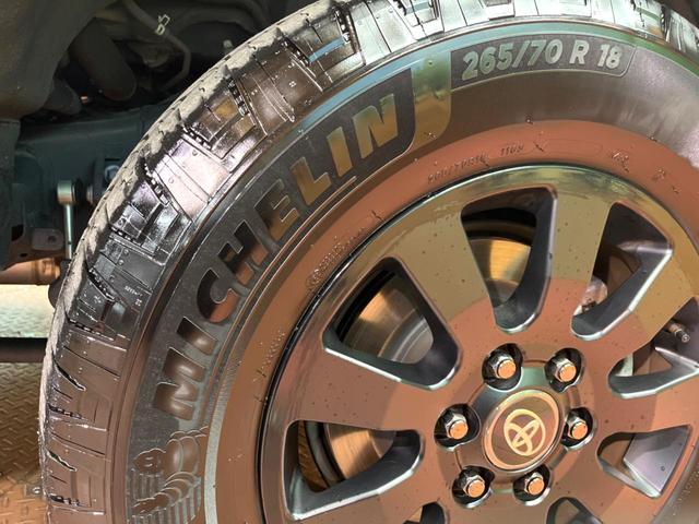 ランドクルーザー250 ZXファーストエディション 禁煙車 サンルーフ 12型ディスプレイオーディオ 全周囲カメラ レーダークルーズ ブラインドスポットモニター デジタルミラー 丸目LEDヘッド&フォグ 茶革 ベンチレーション パワーバックドア ETC(31枚目)