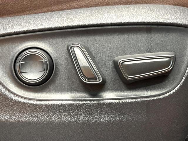 ランドクルーザー250 ZXファーストエディション 禁煙車 サンルーフ 12型ディスプレイオーディオ 全周囲カメラ レーダークルーズ ブラインドスポットモニター デジタルミラー 丸目LEDヘッド&フォグ 茶革 ベンチレーション パワーバックドア ETC(34枚目)