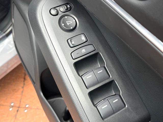 ヴェゼル e:HEV Z 純正SDナビ 全周囲カメラ レーダークルーズ 禁煙車 電動リアゲート ハーフレザーシート ドラレコ コーナーセンサー スマートキー LEDヘッド ETC2.0 車線逸脱警報 オートライト(56枚目)