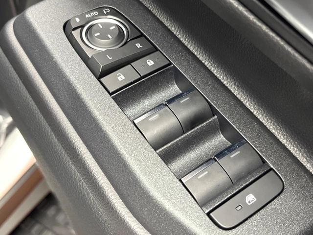 ランドクルーザー250 VX 禁煙車 サンルーフ 純正12型ナビ 全周囲カメラ レーダークルーズ ブラインドスポットモニター 丸目LEDヘッド オートハイビーム 黒革 ベンチレーション 電動リアゲート 純正18アルミ ETC(32枚目)