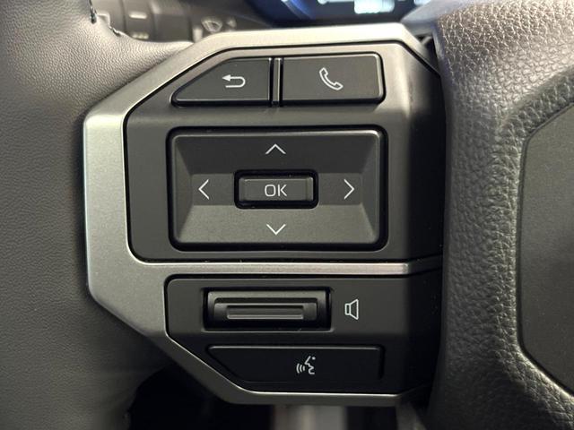 ランドクルーザー250 VX 禁煙車 サンルーフ 純正12型ナビ 全周囲カメラ レーダークルーズ ブラインドスポットモニター 丸目LEDヘッド オートハイビーム 黒革 ベンチレーション 電動リアゲート 純正18アルミ ETC(39枚目)